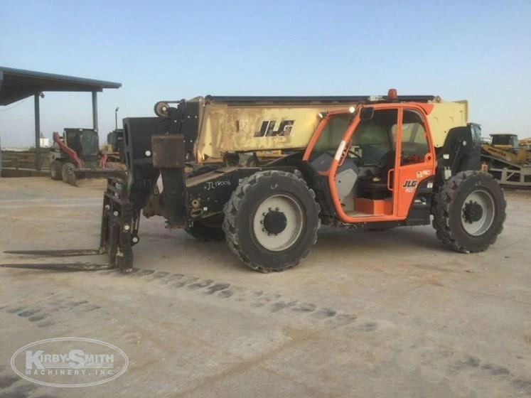 Side of Used JLG in yard